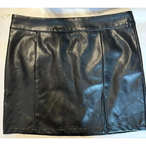 know.one.cares Faux Leather Mini Skirt L